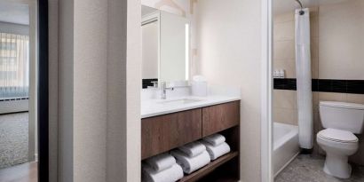 Private guest bathroom at Sonesta ES Suites Chicago Downtown Magnificent Mile - Medical.