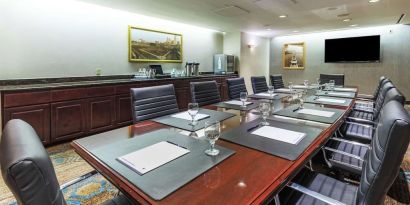 Meeting room at DoubleTree By Hilton Tulsa-Downtown.
