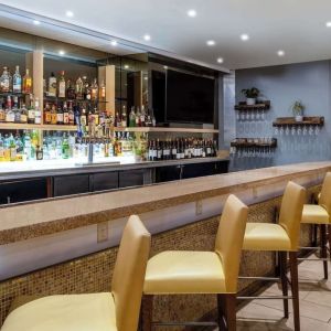 Hotel bar at Hilton San Francisco Financial District.
