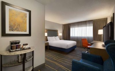Day use room with work desk, lounger and coffee machine at DoubleTree By Hilton Albuquerque.