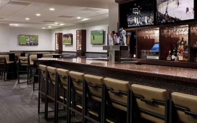 Hotel bar at Hilton Chicago O'Hare Airport.