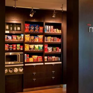 Convenience store at Sonesta Select Boston Milford.