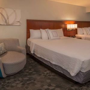 Day use twin room at Sonesta Select Arlington Rosslyn.