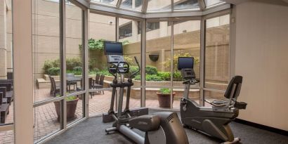 Fitness center at Sonesta Select Arlington Rosslyn. 