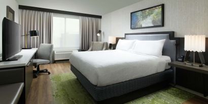 Day use room with work desk and natural light at Hilton Garden Inn Memphis Downtown.