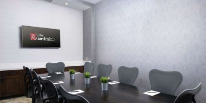 Meeting room at Hilton Garden Inn Memphis Downtown.