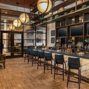 Cocktail bar at Hilton Garden Inn Memphis Downtown.