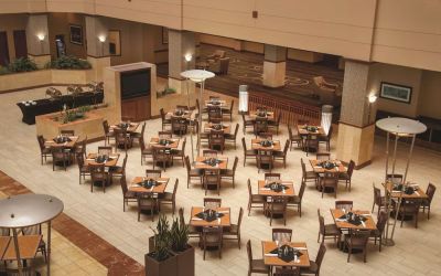Dining area perfect for coworking at Embassy Suites By Hilton Nashville South Cool Springs.
