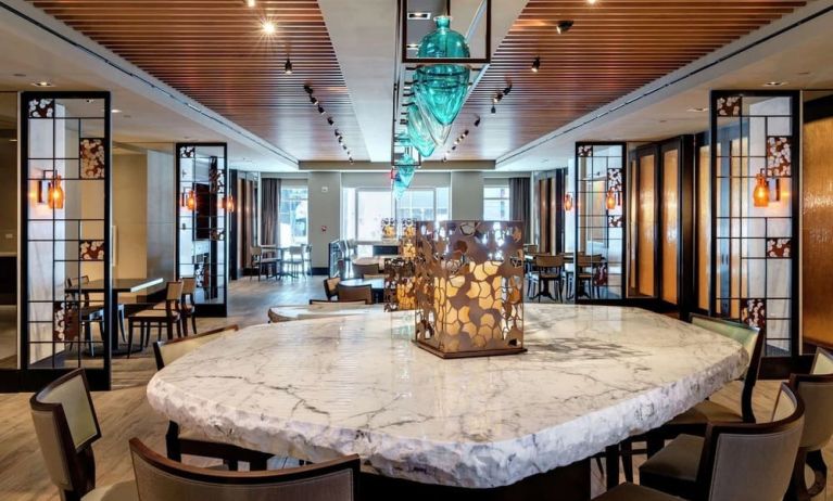 Dining area at New York Hilton Midtown.