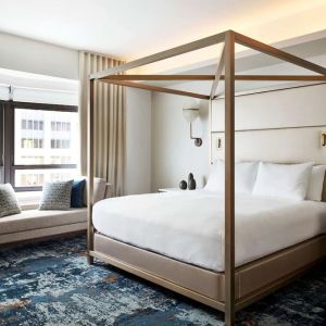 Day use room with natural light at New York Hilton Midtown.