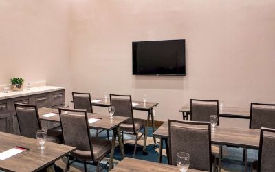 Meeting room at Hilton Garden Inn NYC Financial Center/Manhattan Downtown.
