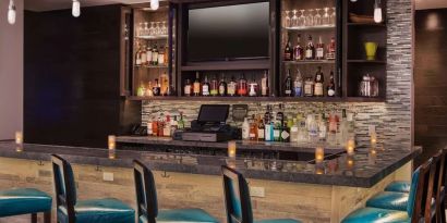 Hotel bar at Hilton Garden Inn NYC Financial Center/Manhattan Downtown.
