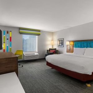 Spacious day use room with work desk at Hampton Inn & Suites Schererville.