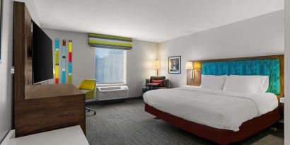 Spacious day use room with work desk at Hampton Inn & Suites Schererville.