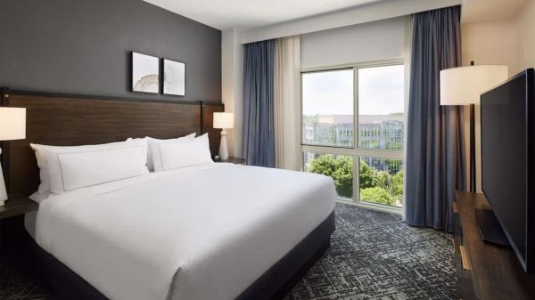 Hotel Hilton Charlotte Airport image
