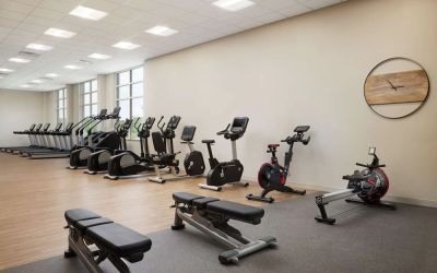Fully-equipped fitness center at Hilton Charlotte Airport.
