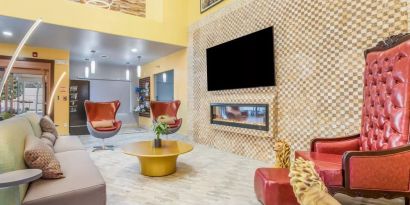 Lobby and coworking lounge at The Leo Collection, An Ascend Collection Hotel.