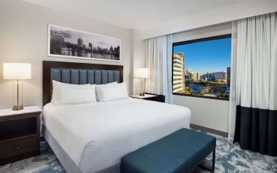 Day use room with natural light at Doubletree By Hilton Houston Medical Center Hotel & Suites.
