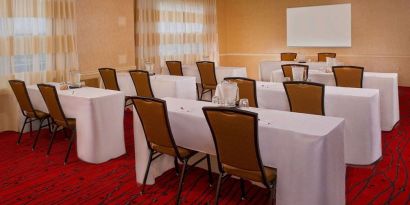 Professional meeting room at Sonesta ES Suites Baltimore BWI Airport.