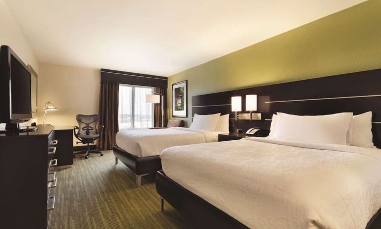 Day use twin room with work desk at Hilton Garden Inn Houston NW/Willowbrook.