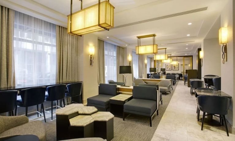 Lounge area at New York Hilton Midtown.