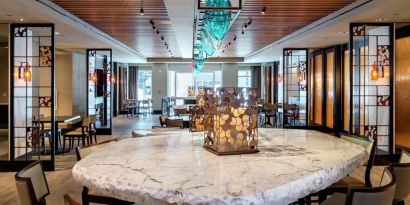 Dining area at New York Hilton Midtown..