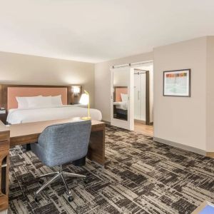 Day use room at Hampton Inn & Suites Benton Harbor.