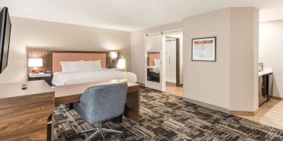 Day use room at Hampton Inn & Suites Benton Harbor.