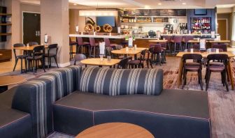 Lounge area and workspace at Sonesta Select Allentown Bethlehem Airport.