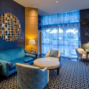 Lobby and coworking lounge at Beacon Hotel.