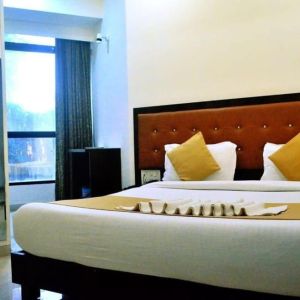 Romantic king room at THE BEST HOTEL MUMBAI.