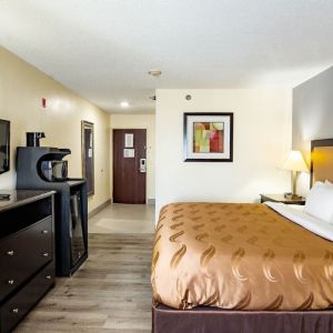 Romantic king room at Quality Inn & Suites Woodstock Near Lake Geneva.