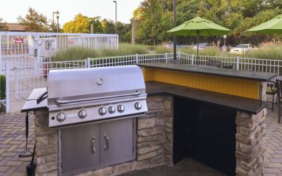 Barbeque area at Towneplace Suites By Marriott Arundel Mills.