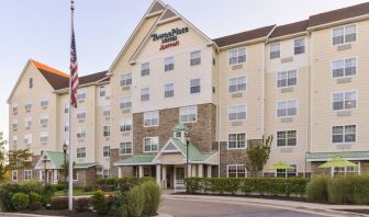 Hotel exterior at Towneplace Suites By Marriott Arundel Mills.