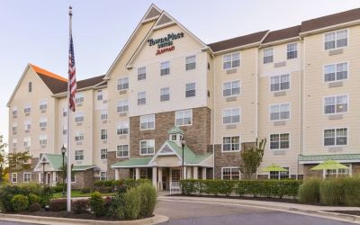 Hotel exterior at Towneplace Suites By Marriott Arundel Mills.