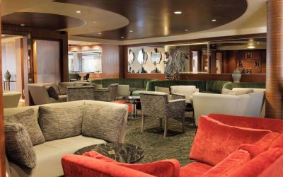 Coworking lounge at Hilton London Syon Park.