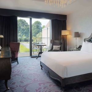 King room with TV at Hilton London Syon Park.