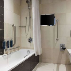 Guest bathroom at Hilton London Syon Park.