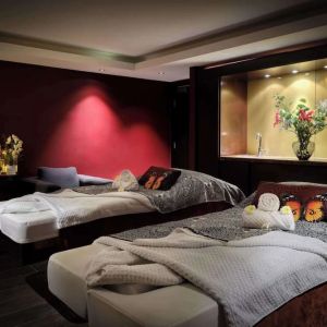 Spa and massage at Hilton London Syon Park.