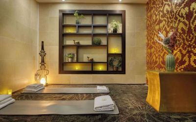 Yoga at Hilton London Syon Park.