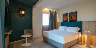 Romantic king room at Terradamari Resort & Spa Marina Di Modica.