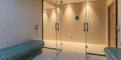 Showers and spa at Terradamari Resort & Spa Marina Di Modica.