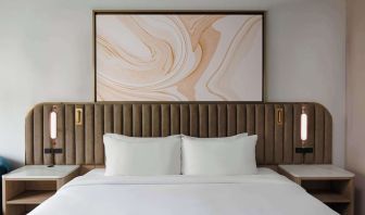King bed at Sonesta Miami Airport.