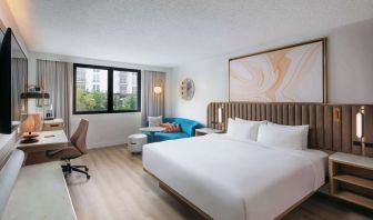 Bright and spacious day use room with work des at Sonesta Miami Airport.