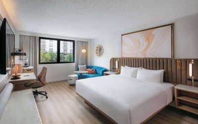 Bright and spacious day use room with work des at Sonesta Miami Airport.