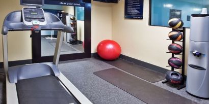 Fitness center at Hampton Inn Columbus-East.