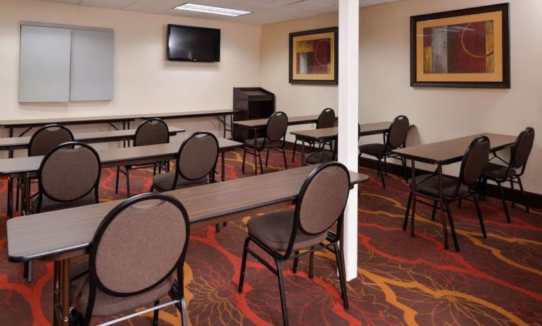 Professional meeting room at Hampton Inn Columbus-East.
