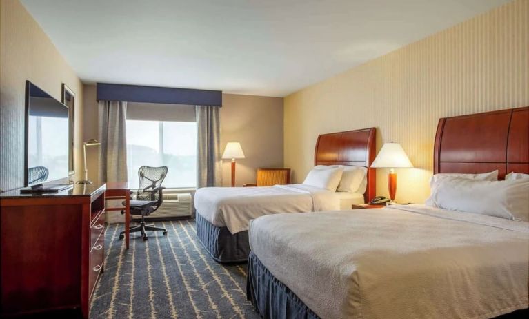 Day use twin room with work desk at Hilton Garden Inn Milwaukee Northwest Conference Center.