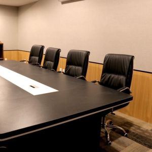 Meeting room at Liberty View Brooklyn Hotel.