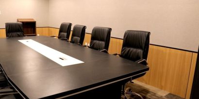 Meeting room at Liberty View Brooklyn Hotel.